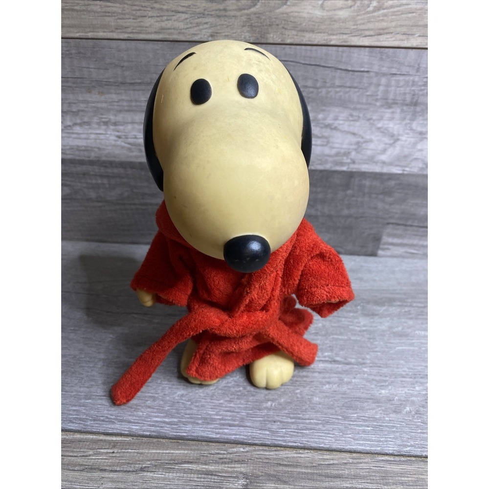 Vintage Snoopy Red Robe Rubber Doll 1958-1966 Peanuts Bath Toy Articulated Joint